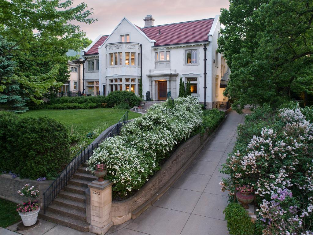 2212 W Lake Of The Isles Parkway, Minneapolis, MN, 55405 MLS 5494205