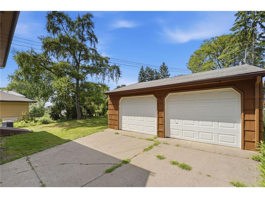 2213 Dellridge Avenue Saint Paul MN 55119 7113738 image24