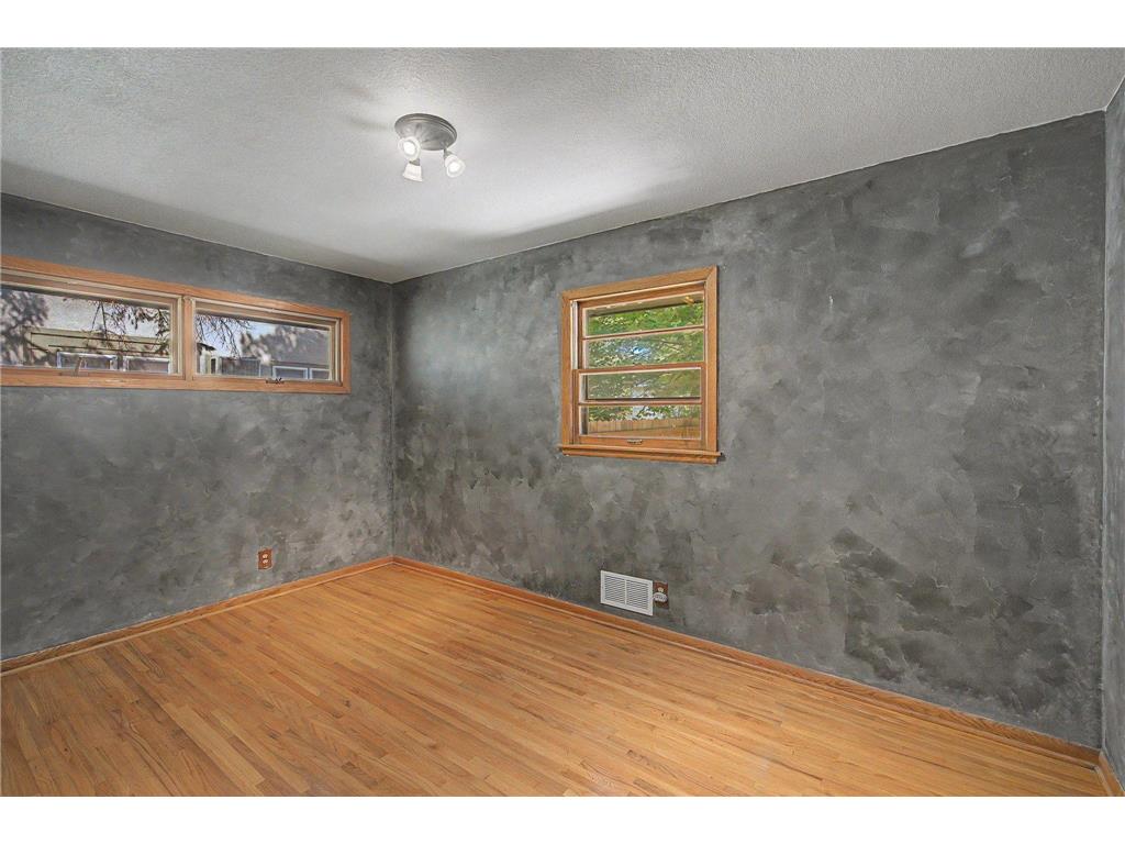 2213 Holloway Avenue E North Saint Paul MN 55109 7104122 image10