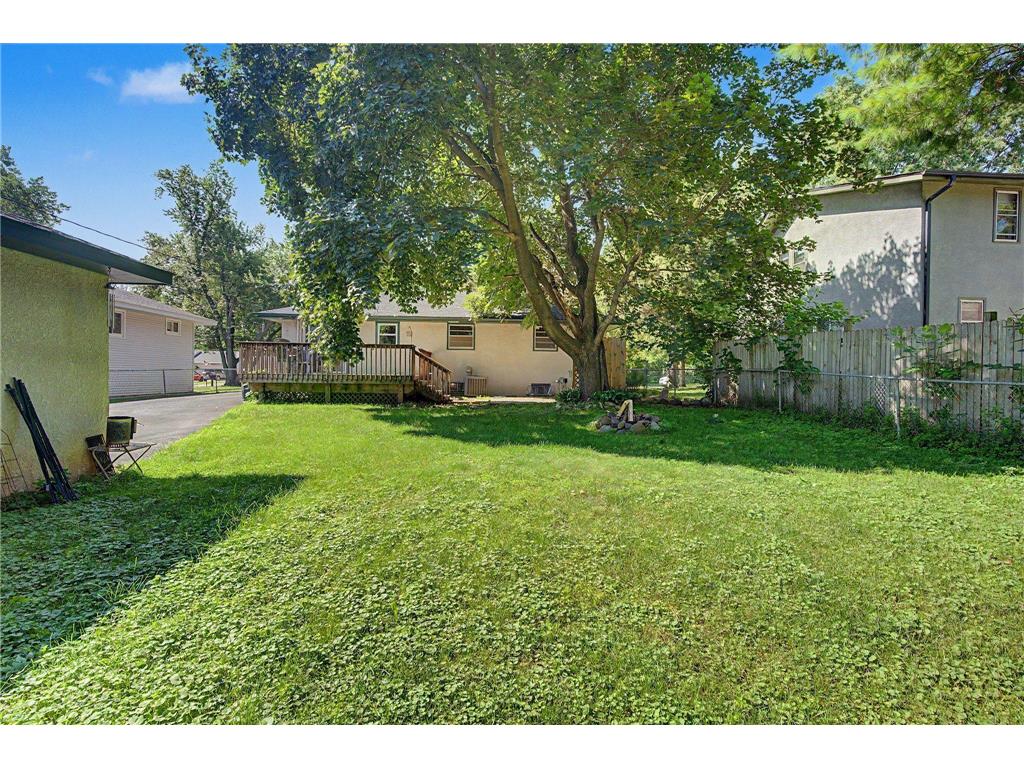 2213 Holloway Avenue E North Saint Paul MN 55109 7104122 image14