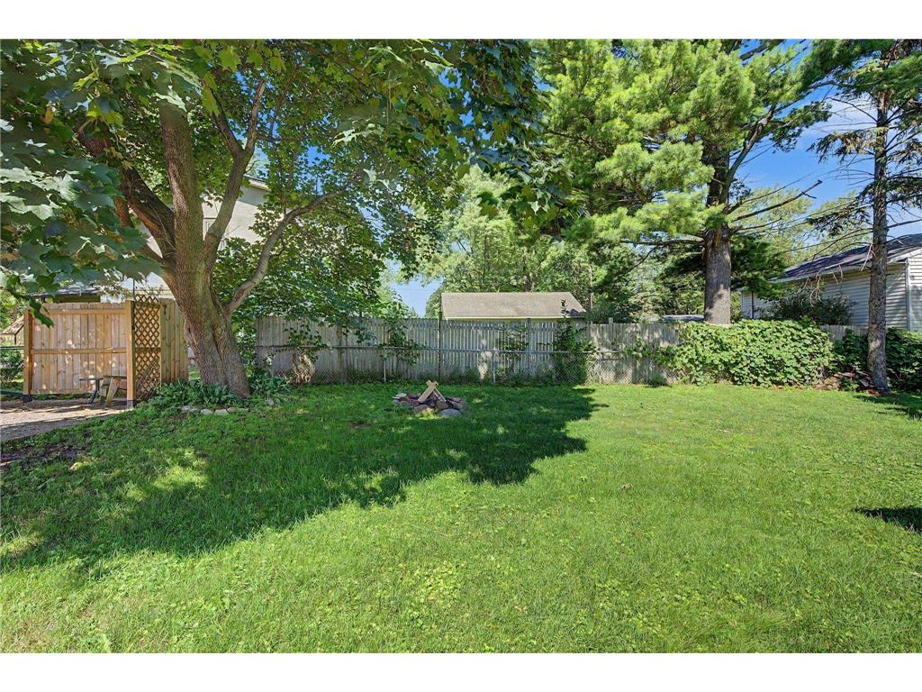 2213 Holloway Avenue E North Saint Paul MN 55109 7104122 image15