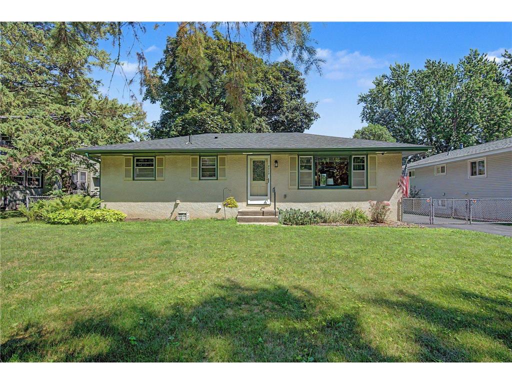 2213 Holloway Avenue E North Saint Paul MN 55109 7104122 image24