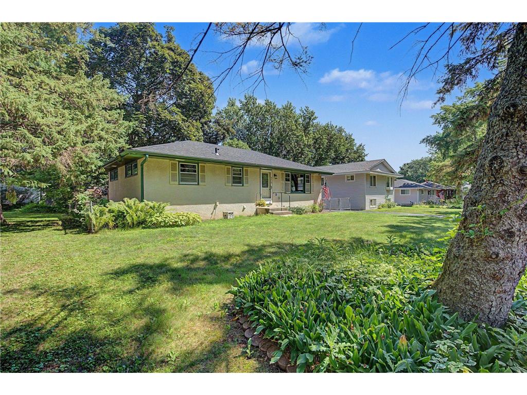 2213 Holloway Avenue E North Saint Paul MN 55109 7104122 image30