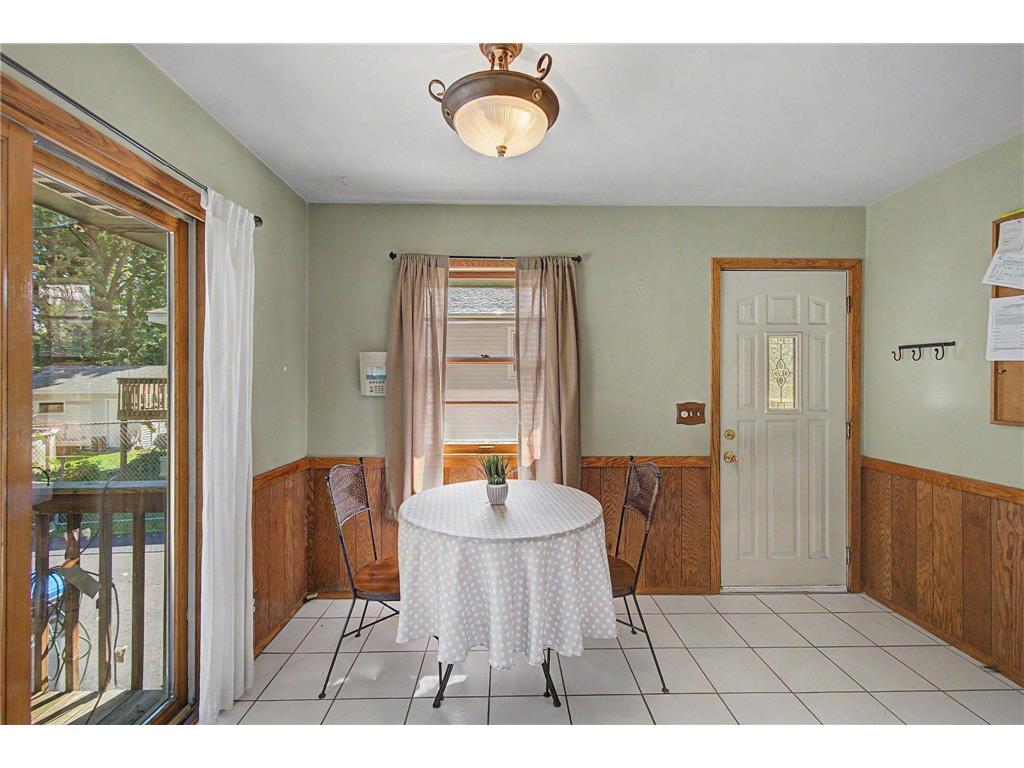 2213 Holloway Avenue E North Saint Paul MN 55109 7104122 image6