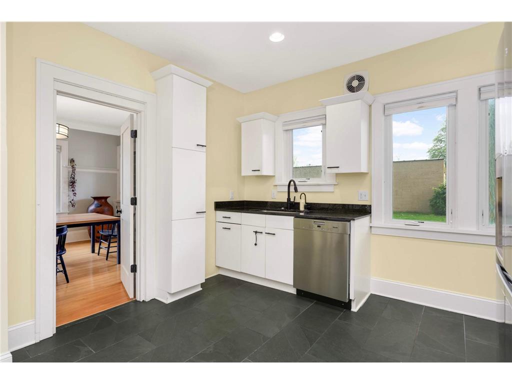 2213 Nicollet Avenue Minneapolis MN 55404 7068872 image11