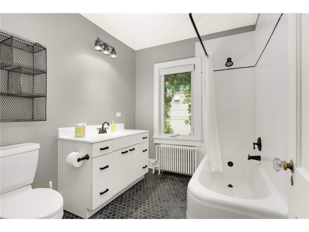 2213 Nicollet Avenue Minneapolis MN 55404 7068872 image19