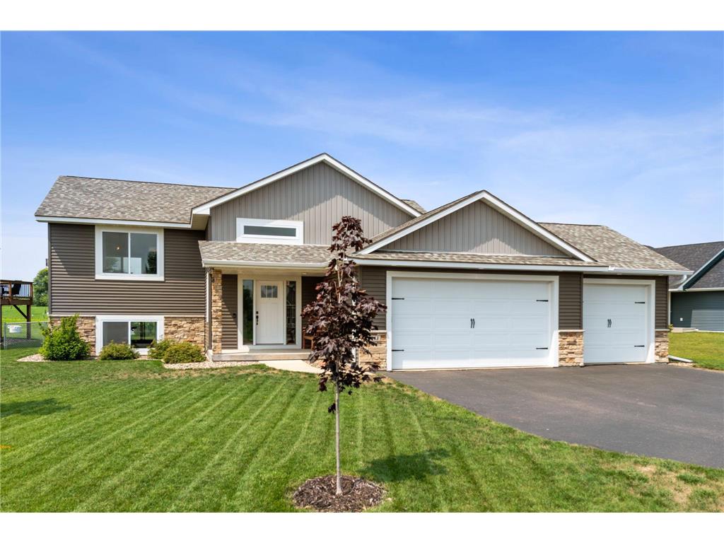 2213 Pioneer Trail New Richmond WI 54017 6407626 image1