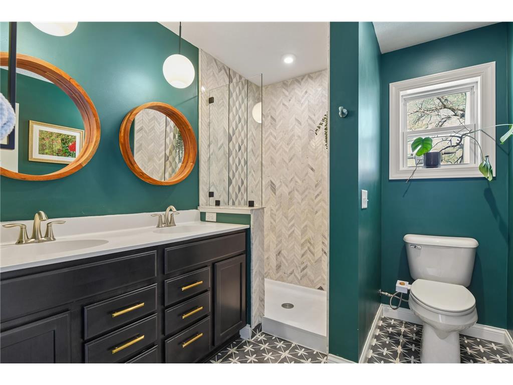 2214 4th Avenue N Minneapolis MN 55405 7040584 image35