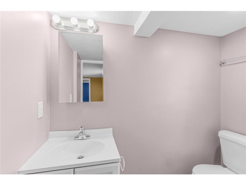 2214 California Street NE Minneapolis MN 55418 6824572 image10