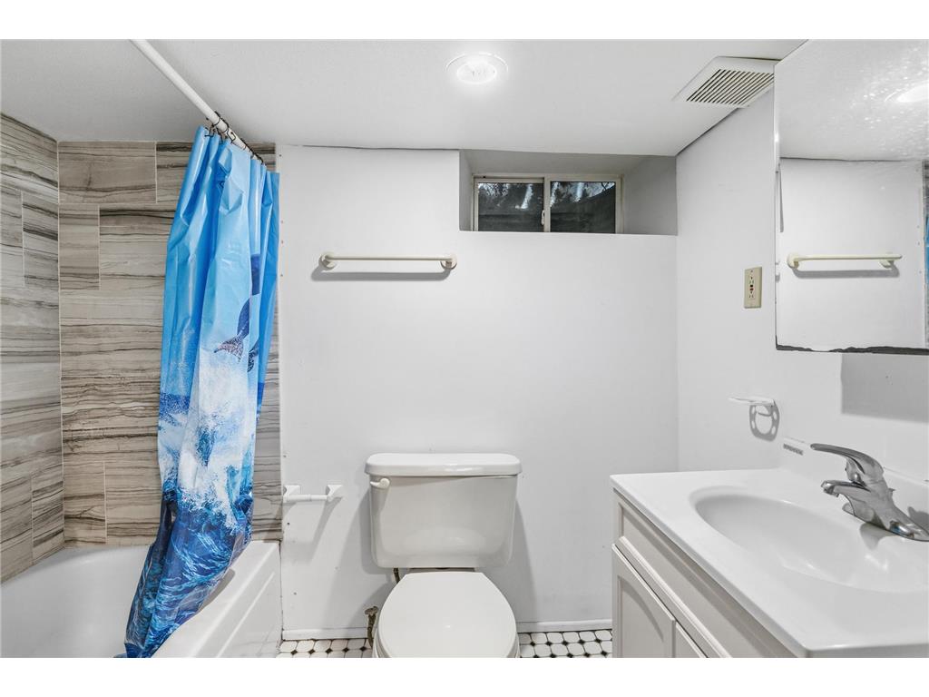 2214 California Street NE Minneapolis MN 55418 6824572 image26