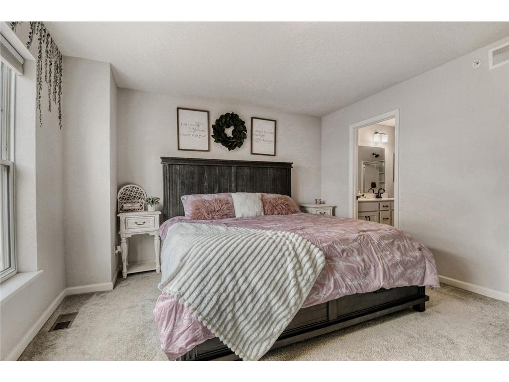 2214 Gateway Curve North Saint Paul MN 55109 7050265 image15
