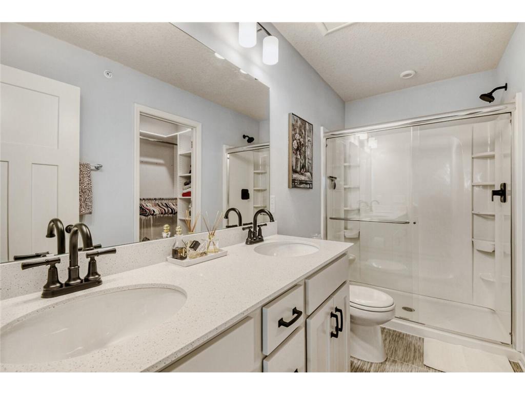 2214 Gateway Curve North Saint Paul MN 55109 7050265 image17