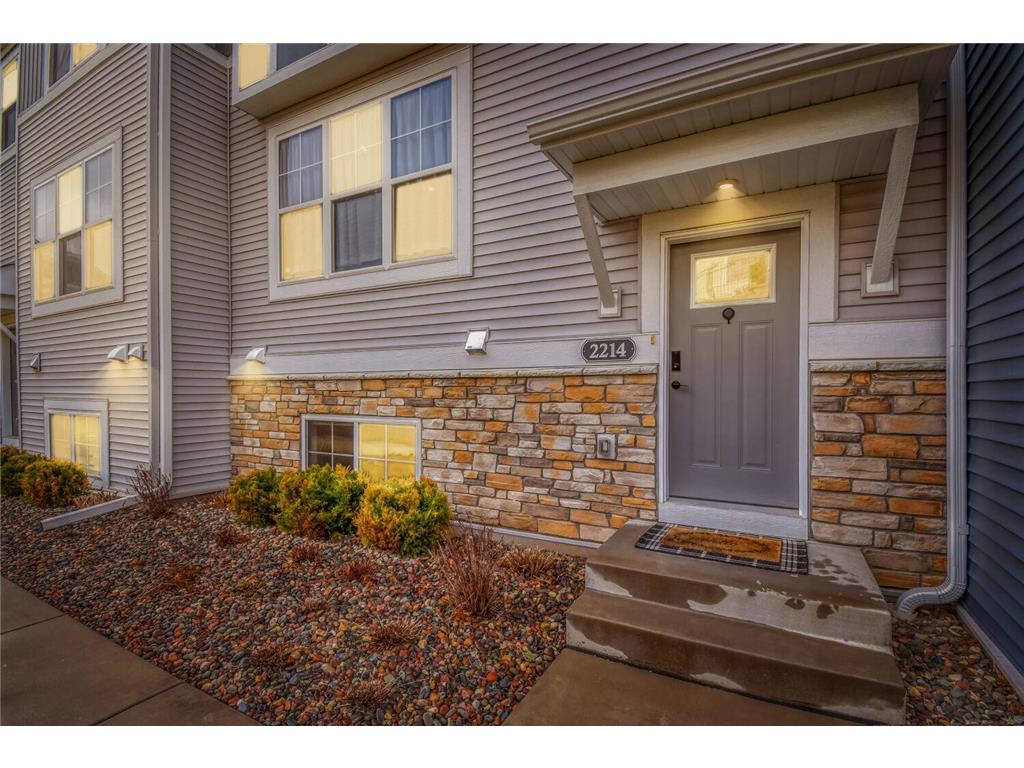 2214 Gateway Curve North Saint Paul MN 55109 7050265 image28