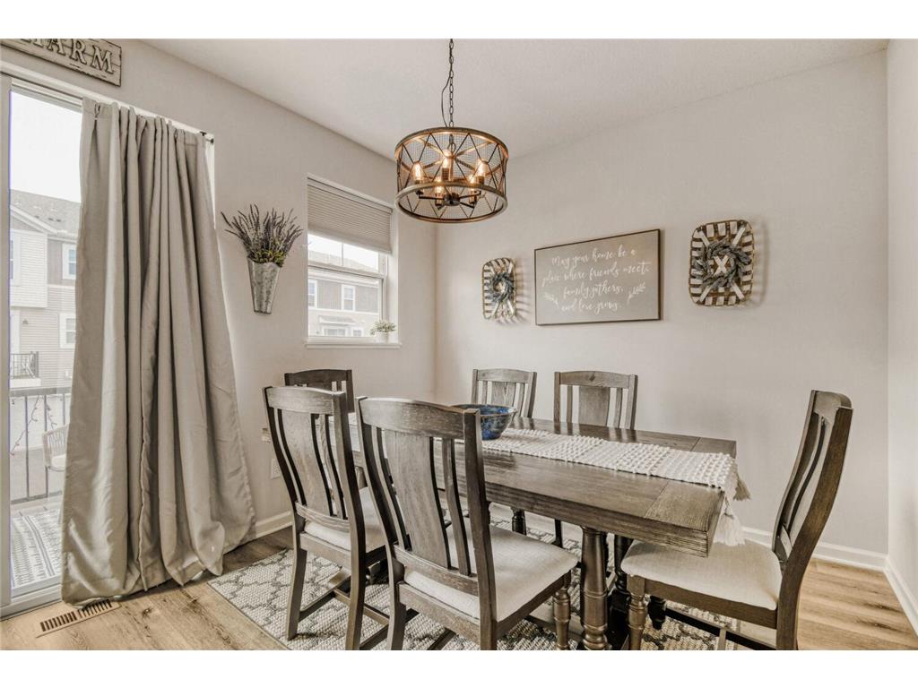 2214 Gateway Curve North Saint Paul MN 55109 7050265 image8
