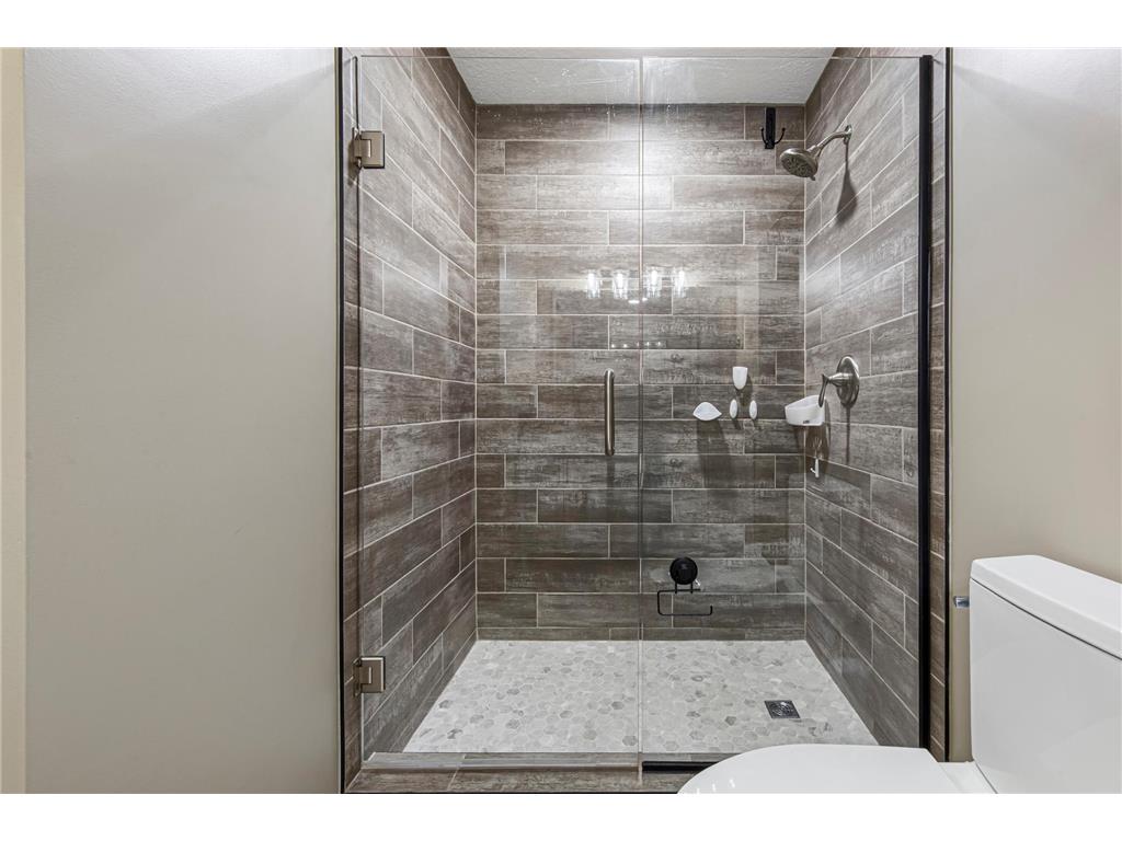 2214 Hulett Avenue Faribault MN 55021 7067108 image18