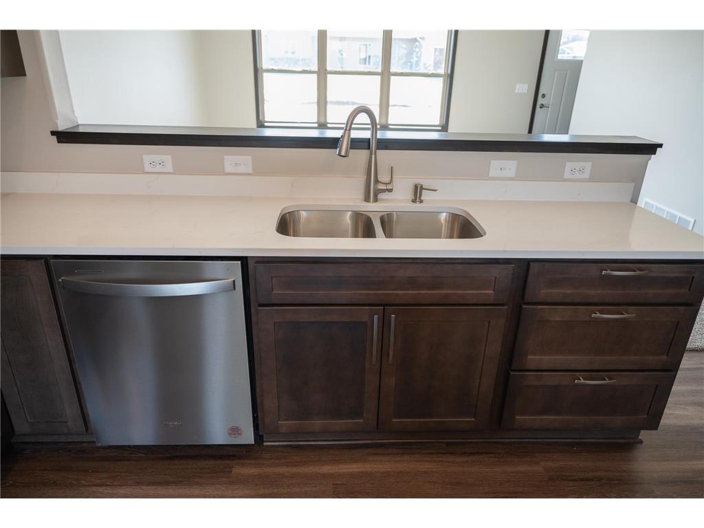 2214 Red Bird Lane Fairmont MN 56031 6447551 image4