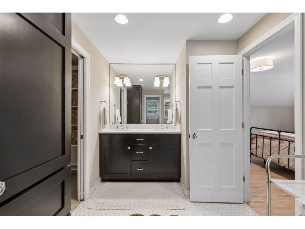 2215 Bayard Avenue Saint Paul MN 55116 7094845 image25