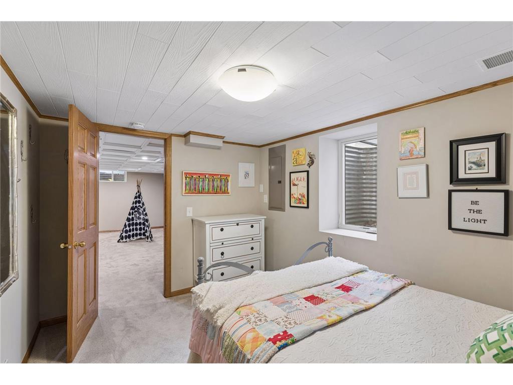 2215 Bayard Avenue Saint Paul MN 55116 7094845 image32