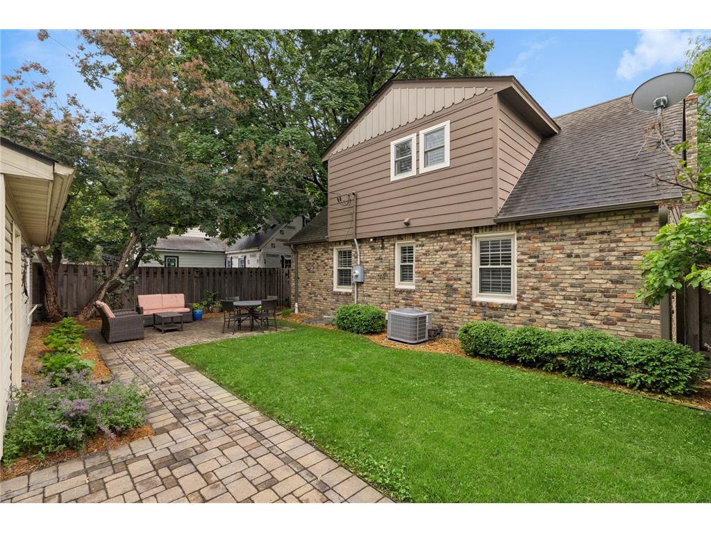 2215 Bayard Avenue Saint Paul MN 55116 7094845 image38