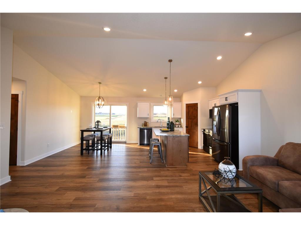 2215 Elk Run Drive SE Pine Island MN 55963 6810690 image13