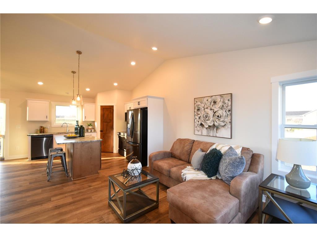 2215 Elk Run Drive SE Pine Island MN 55963 6810690 image14