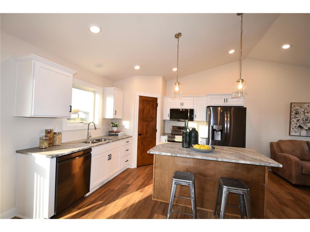 2215 Elk Run Drive SE Pine Island MN 55963 6810690 image21