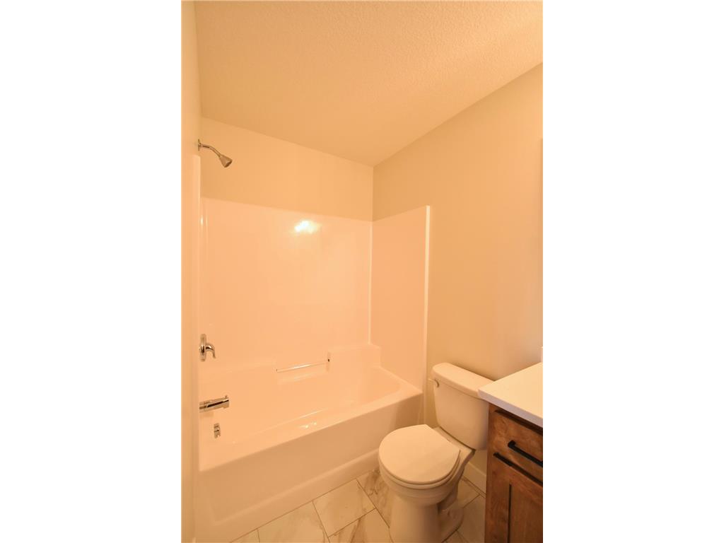 2215 Elk Run Drive SE Pine Island MN 55963 6810690 image25