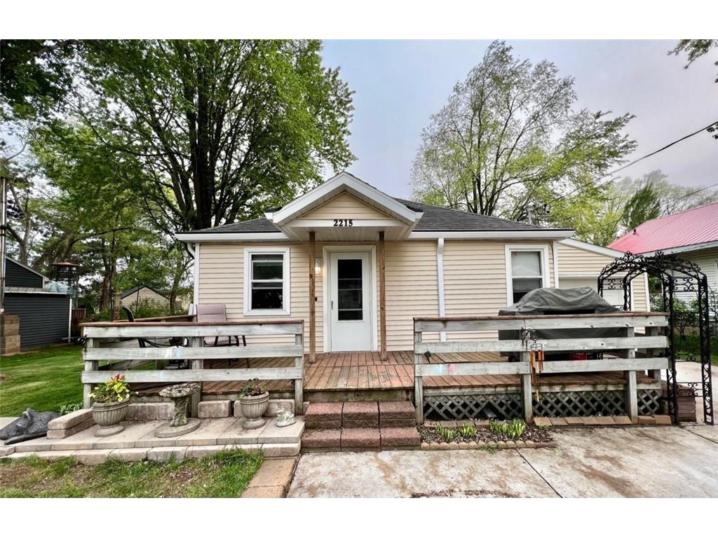 2215 Fenner Street Eau Claire WI 54703 6373444 image1