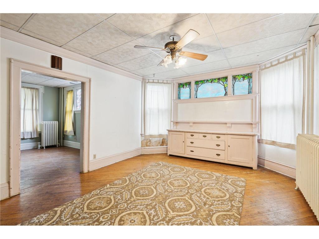 2215 Lyndale Avenue N, Minneapolis, MN, 55411 MLS 6382961 Edina Realty