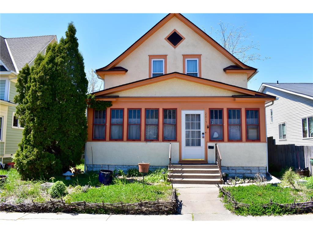 2215 Penn Avenue N Minneapolis MN 55411 7072477 image1