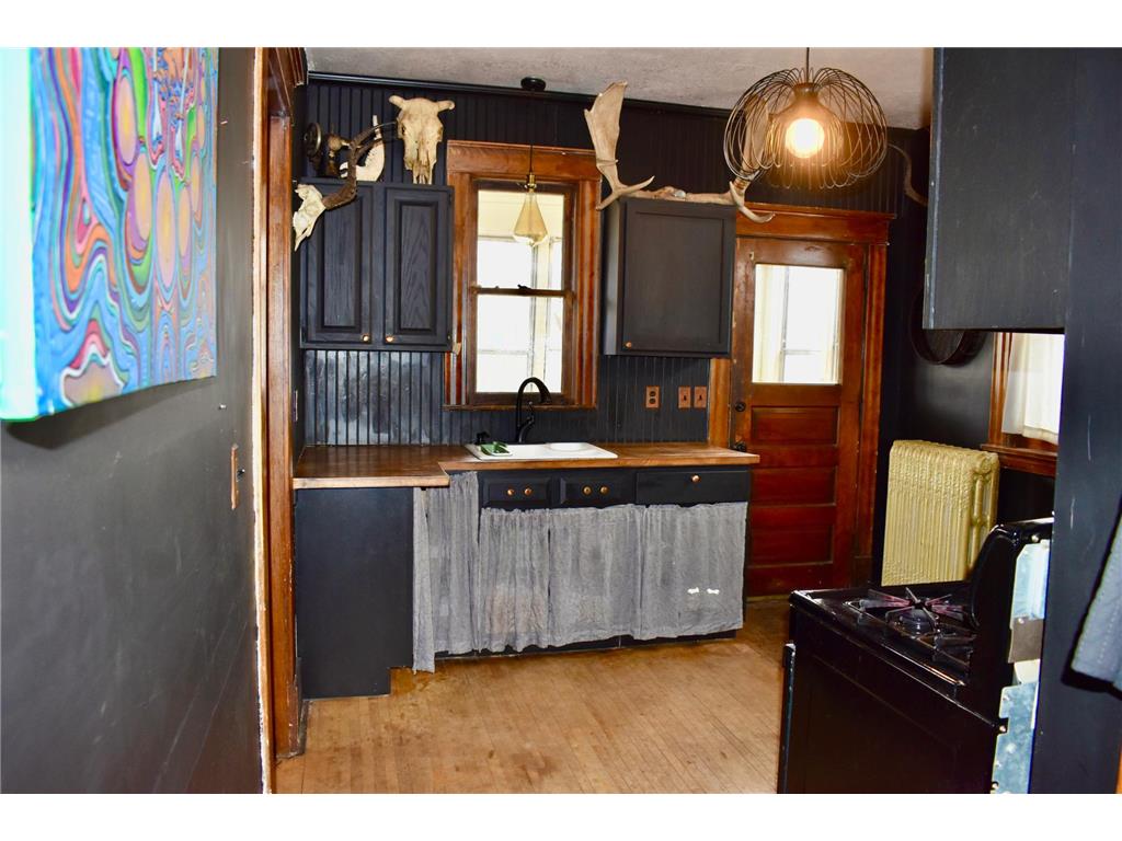 2215 Penn Avenue N Minneapolis MN 55411 7072477 image4