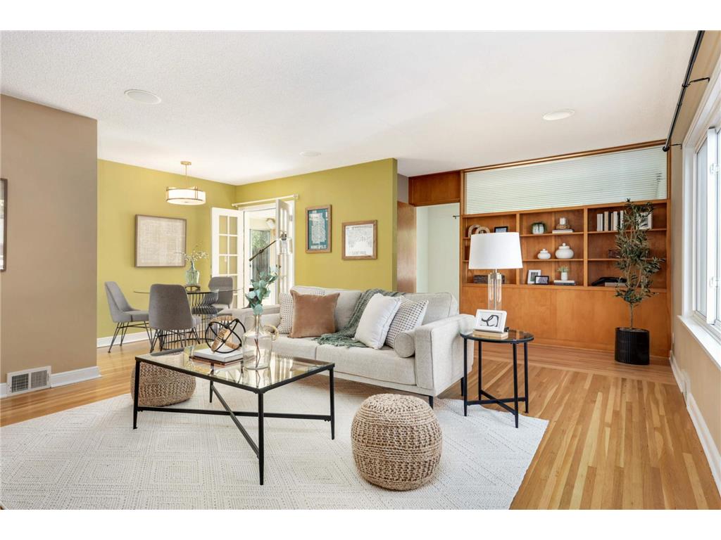 2215 W 56th Street Minneapolis MN 55419 6615147 image1