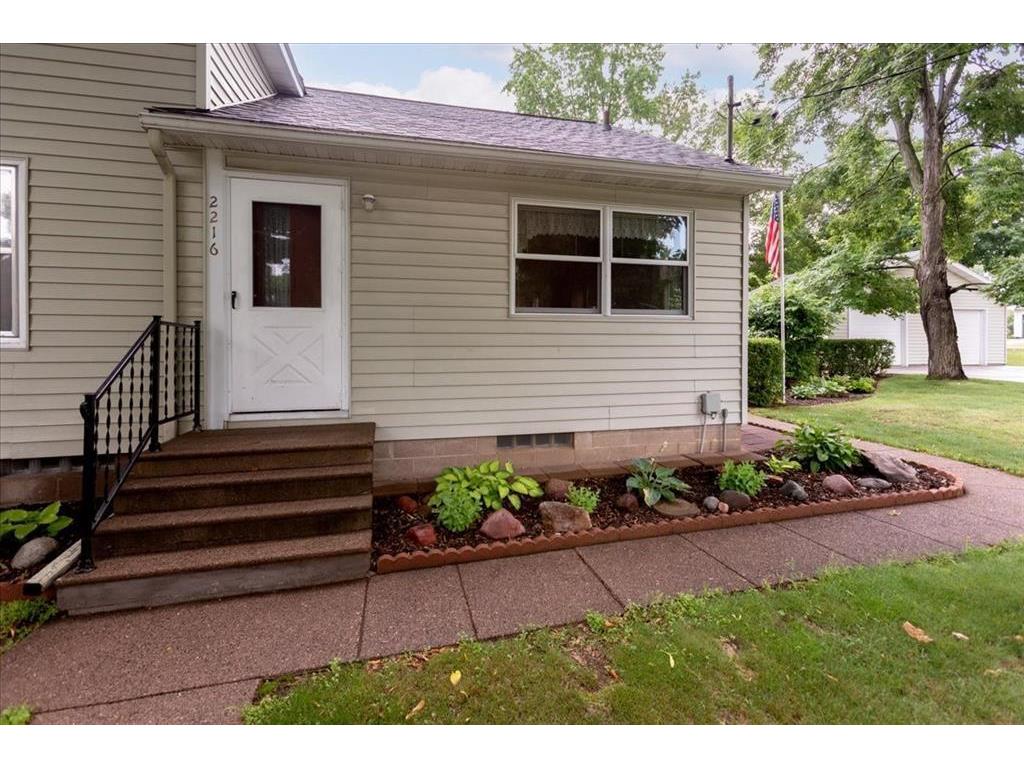 2216 3rd Street E Menomonie WI 54751 7105353 image2