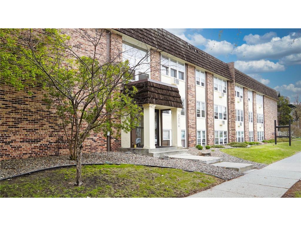 2216 Pleasant Avenue #207 Minneapolis MN 55404 7046618 image13