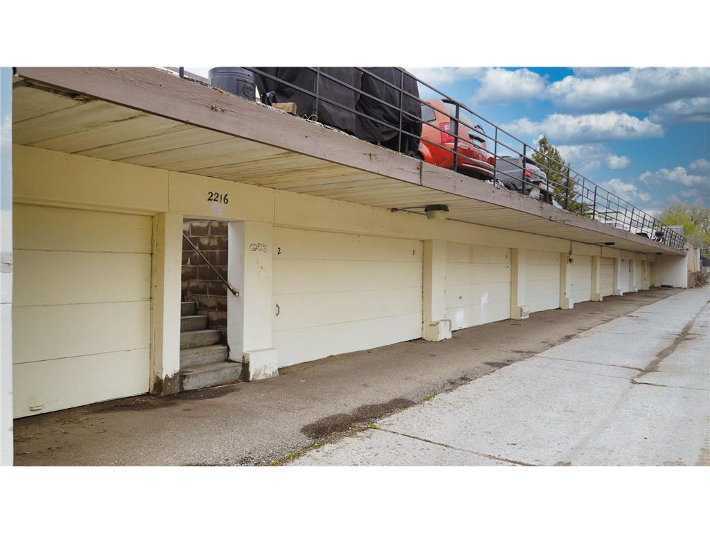 2216 Pleasant Avenue #207 Minneapolis MN 55404 7046618 image9