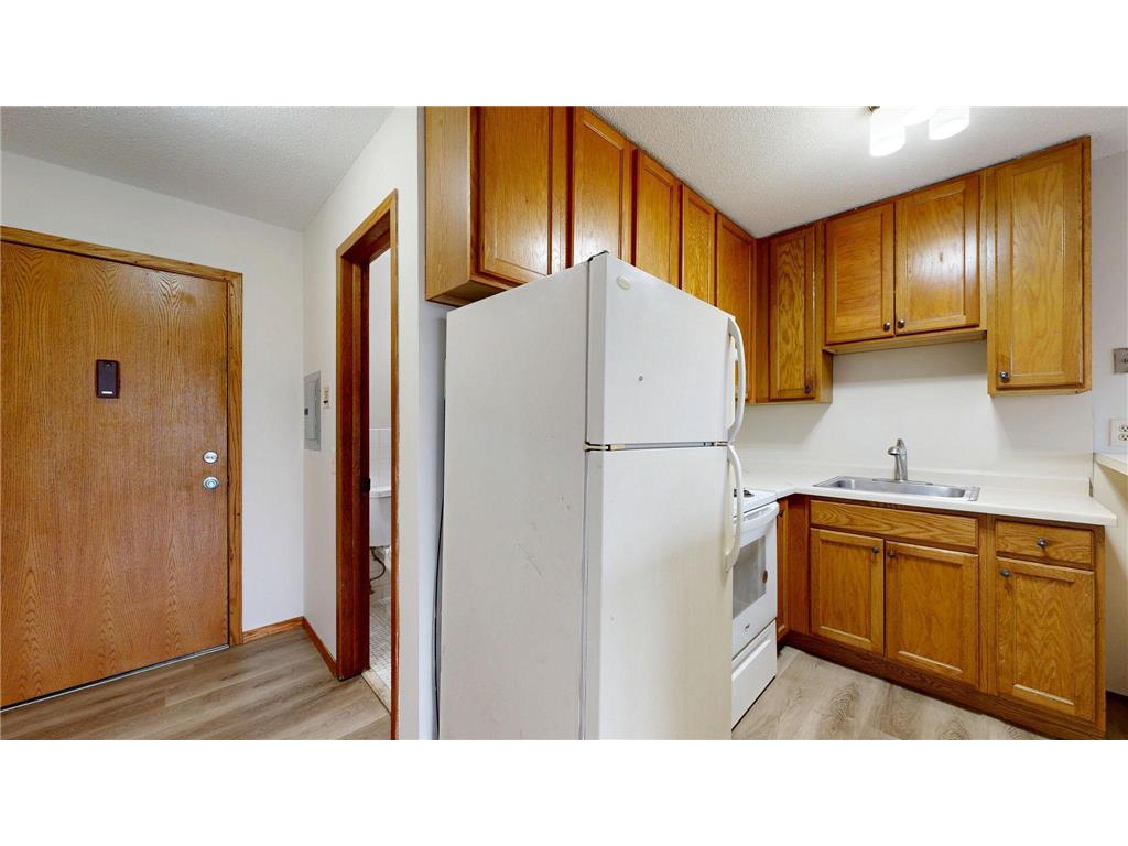 2216 Pleasant Avenue #205 Minneapolis MN 55404 7020756 image5