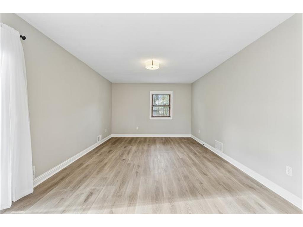 2216 Thorndale Avenue New Brighton MN 55112 7066579 image16