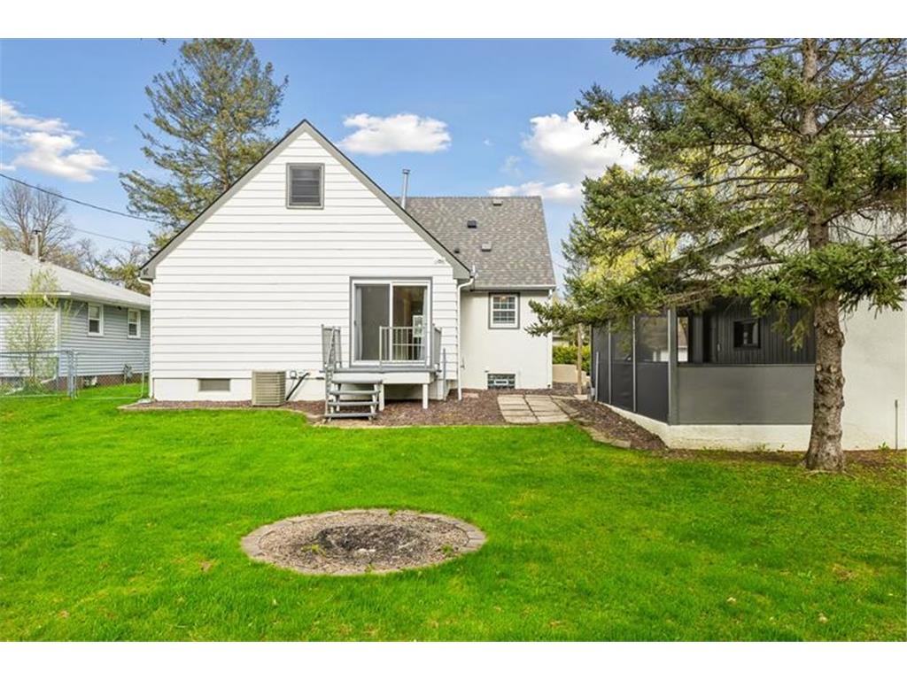 2216 Thorndale Avenue New Brighton MN 55112 7066579 image37