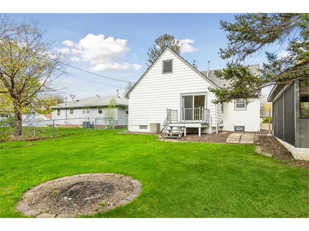 2216 Thorndale Avenue New Brighton MN 55112 7066579 image39