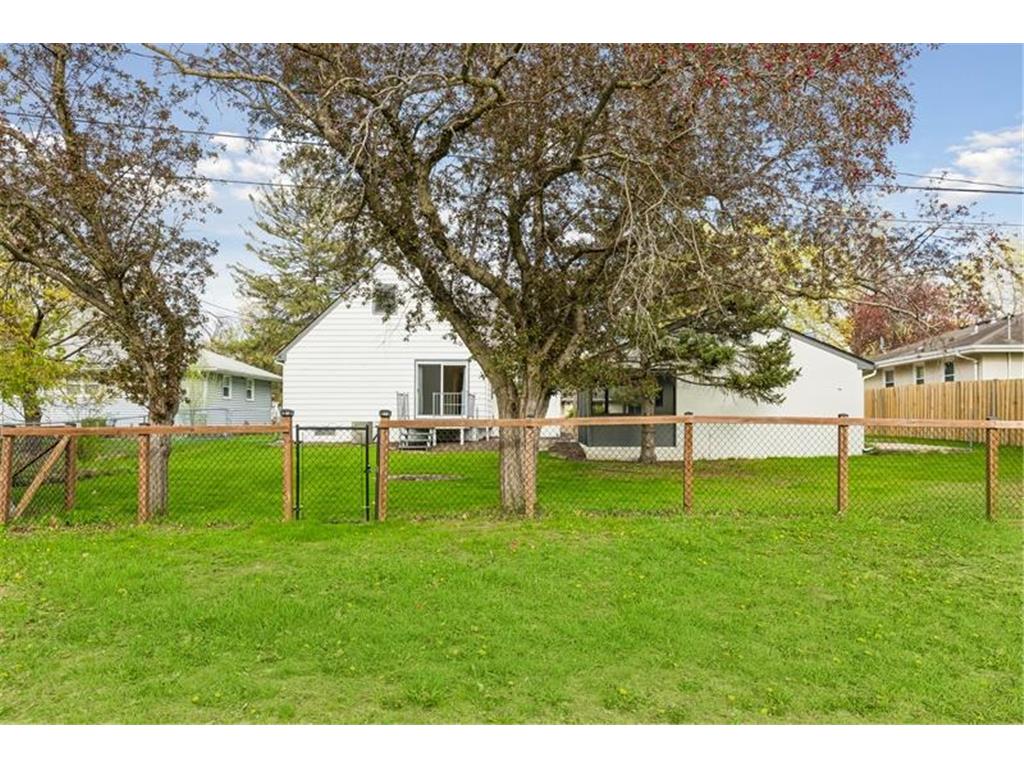 2216 Thorndale Avenue New Brighton MN 55112 7066579 image42