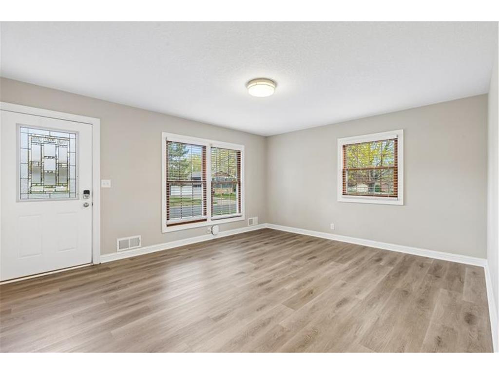 2216 Thorndale Avenue New Brighton MN 55112 7066579 image8