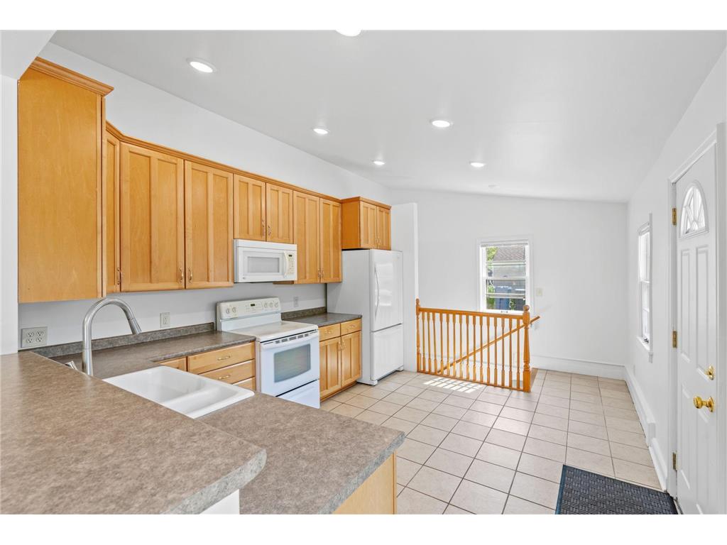 2216 W 57th Street Minneapolis MN 55419 6721848 image1