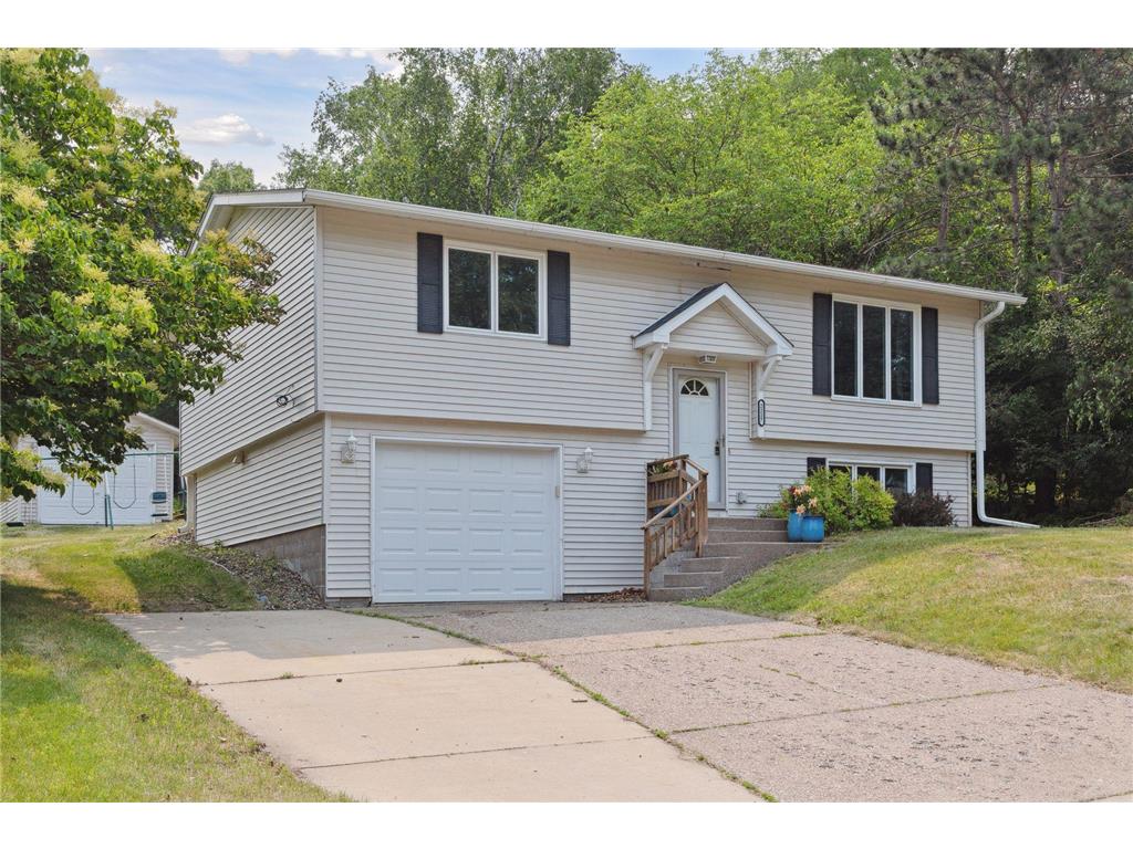 2217 Brooks Avenue Red Wing MN 55066 6385750 image1