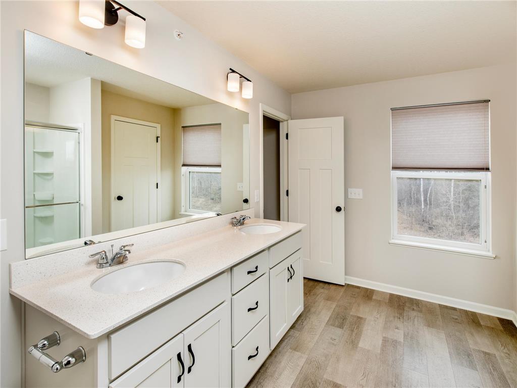 2217 Gateway Hill Road North Saint Paul MN 55109 7047798 image21