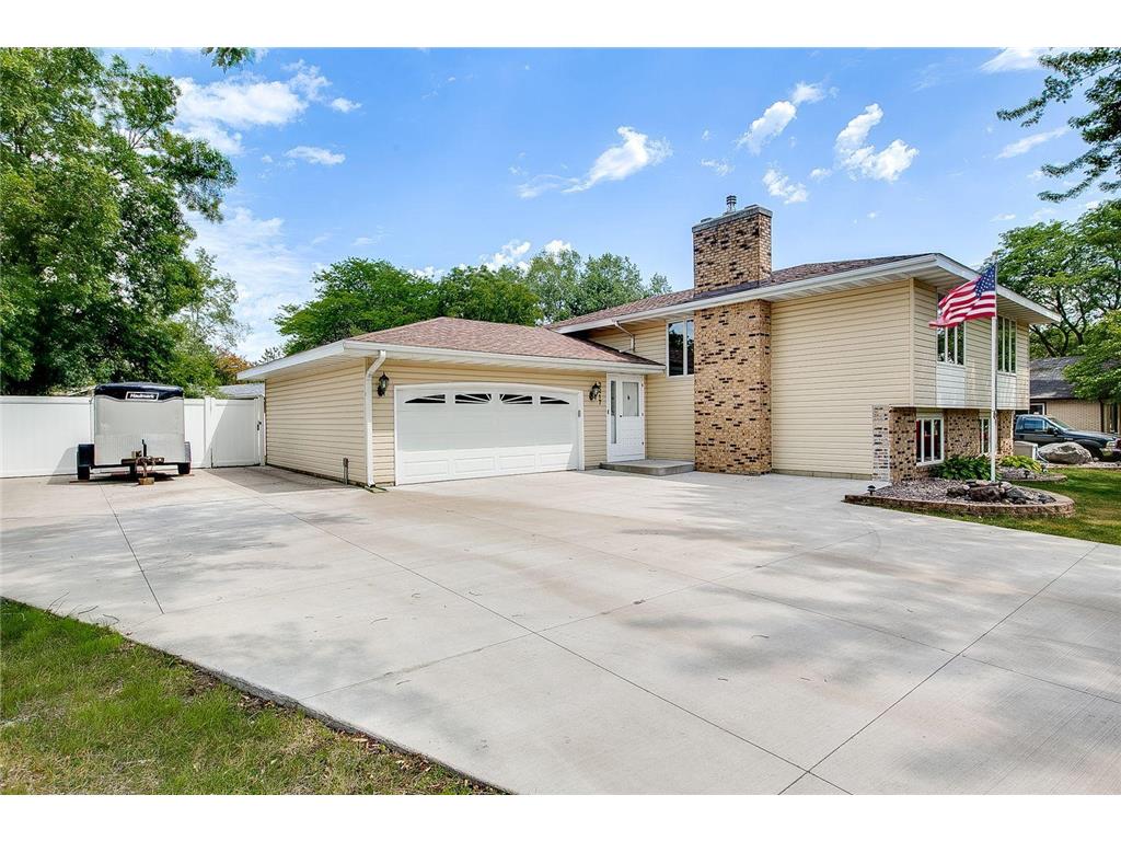 2217 Kings Drive Woodbury MN 55125 6410068 image1