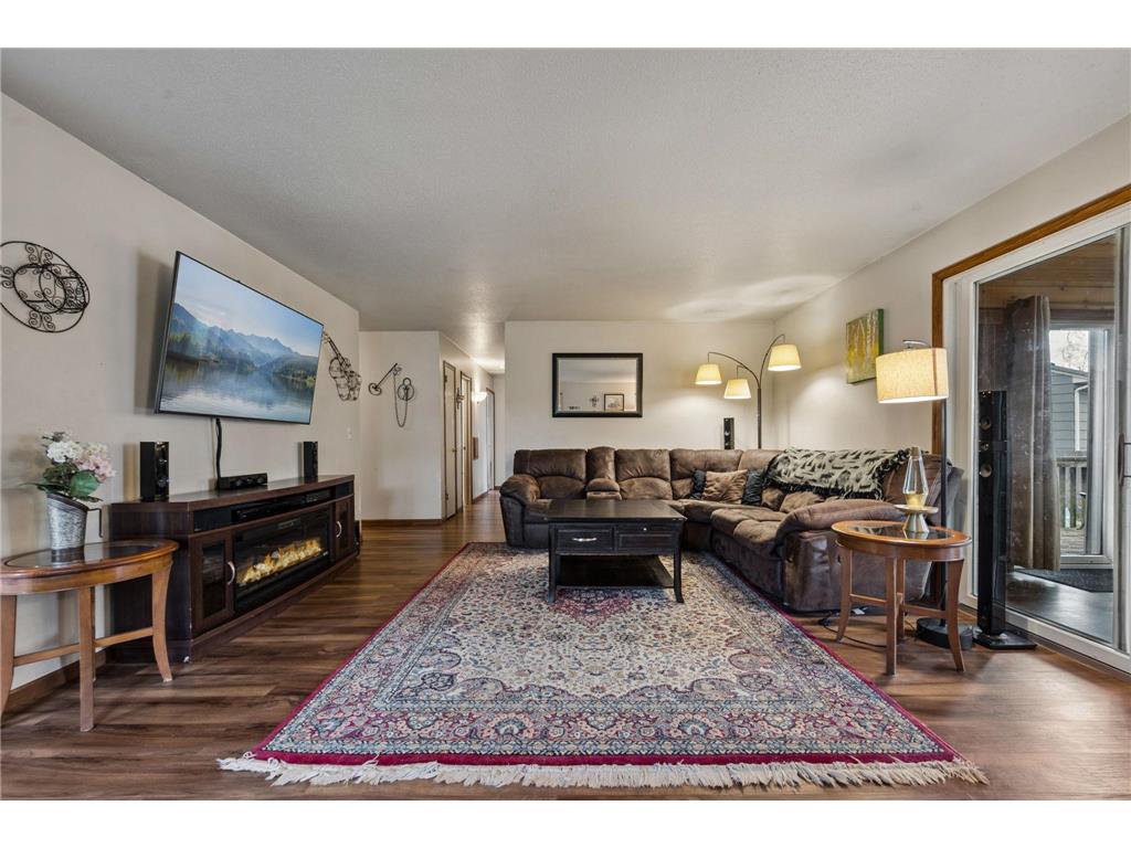 2217 Laramie Trail Brooklyn Park MN 55444 7063951 image14