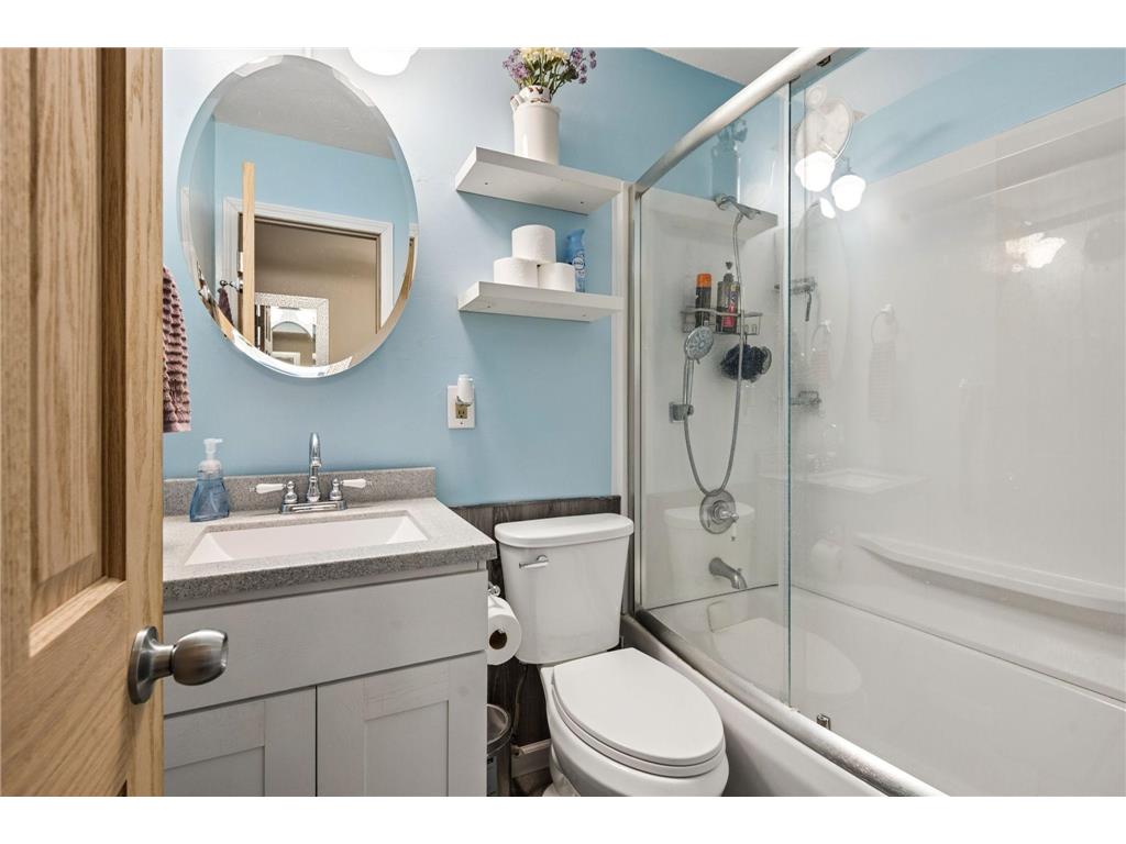 2217 Laramie Trail Brooklyn Park MN 55444 7063951 image25