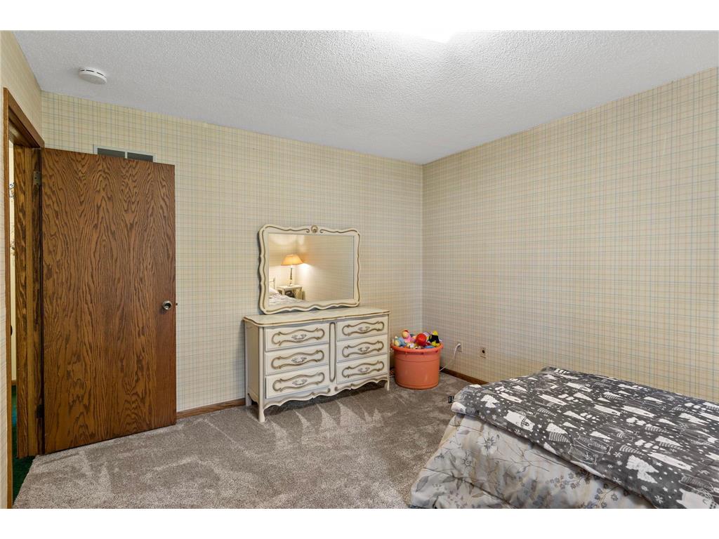 2217 Ripley Avenue Maplewood MN 55109 7091443 image28