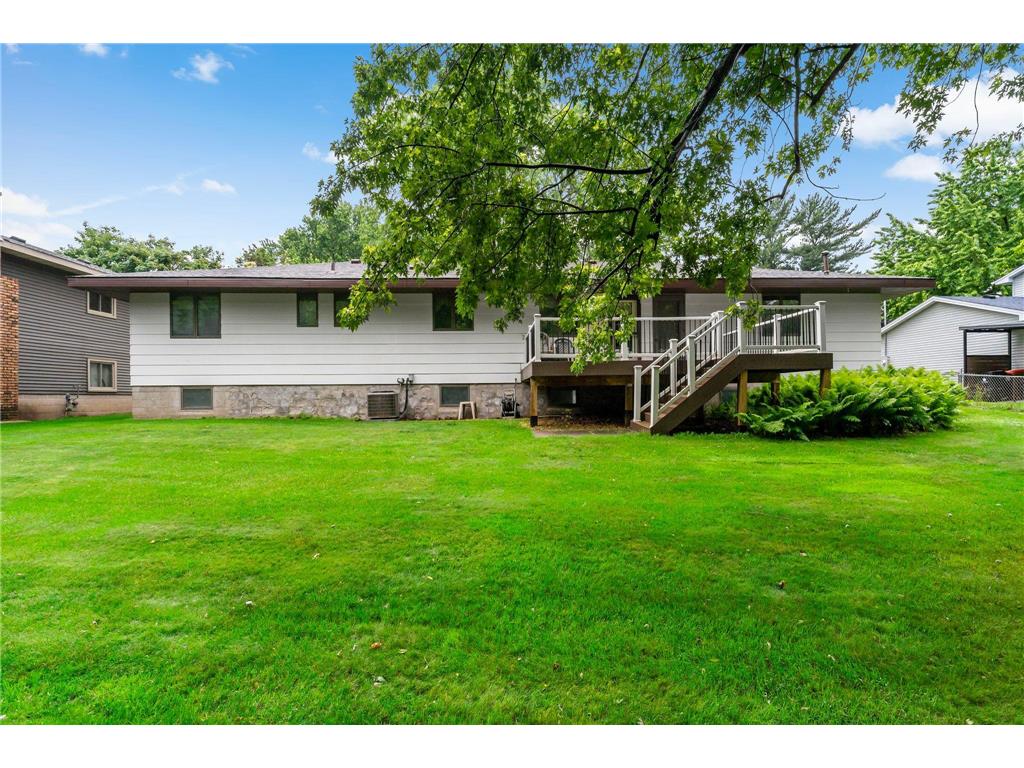 2217 Ripley Avenue Maplewood MN 55109 7091443 image36