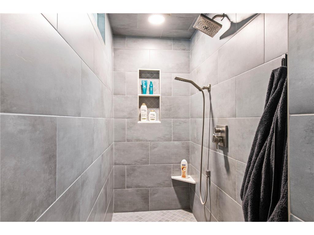 2218 Donnelly Drive NW, Maple Lake Twp, MN, 55313 MLS 6512493